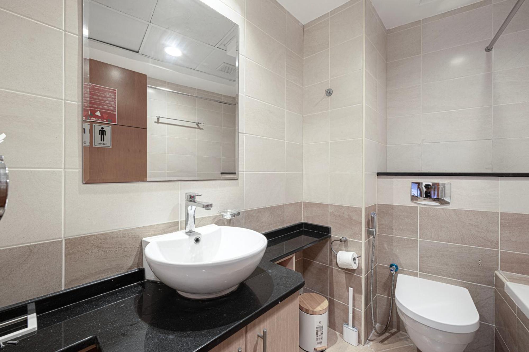Capsule Experience Duplex - Panoramic Sea View - Nowmade La Marina Hostel Dubai Exterior photo