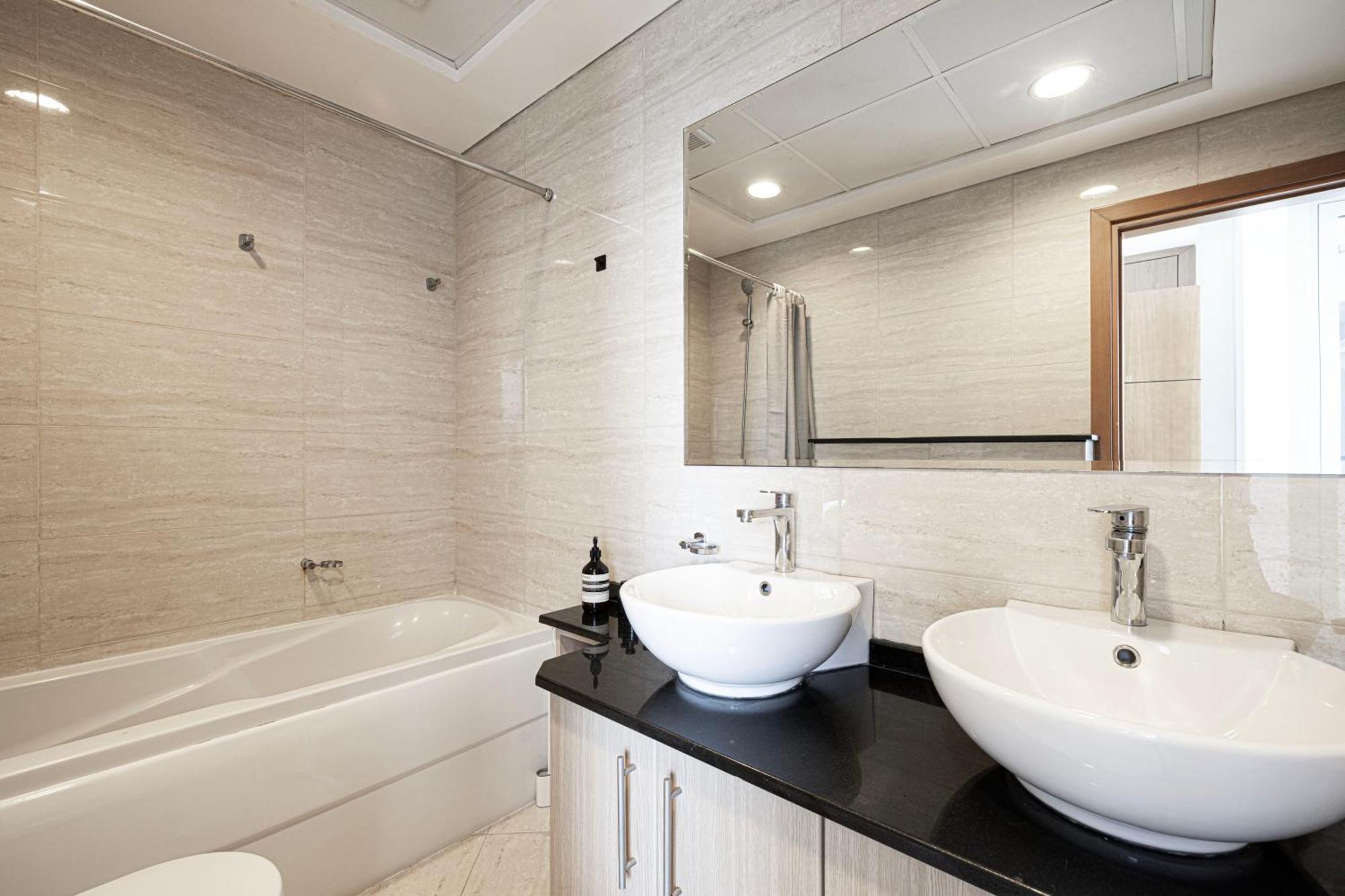 Capsule Experience Duplex - Panoramic Sea View - Nowmade La Marina Hostel Dubai Exterior photo